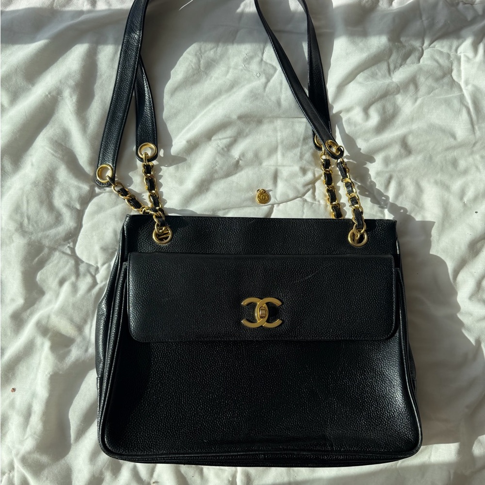 CHANEL Black Leather Shoulder Bag with Gold Hardware